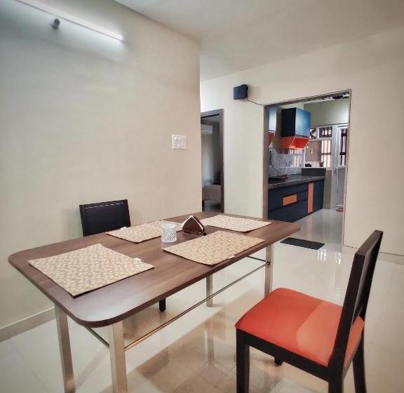 Пансион Cozy Condo At Mihan Nagpur