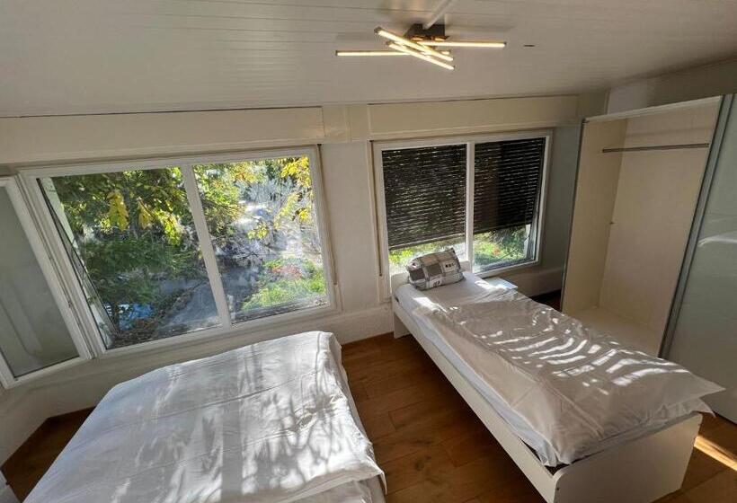 بنسيون Rooms In The Villa Near The Airport, Share Bathroom And Share Kitchen