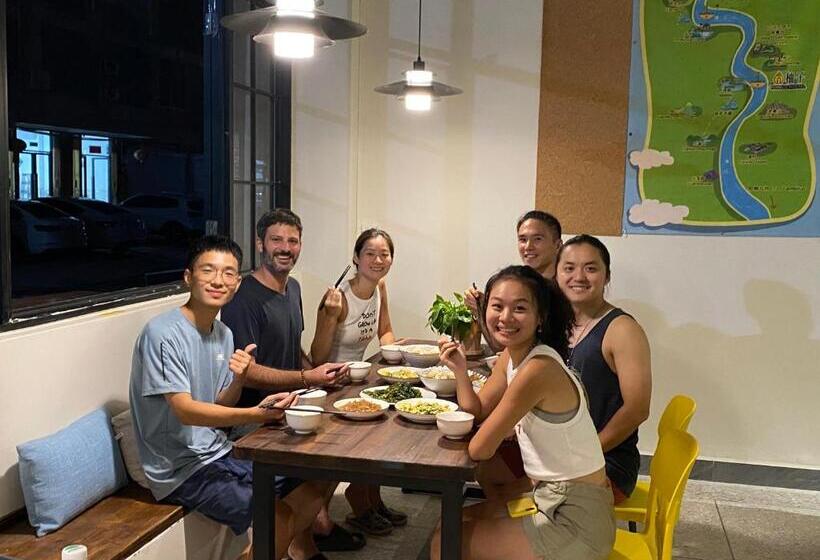 Pomelo Hostel Xingping