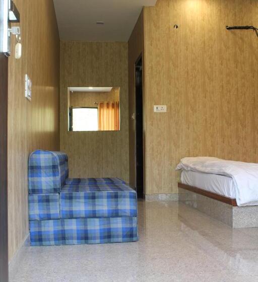 منتجع Wildhawk Adventure Near Delhi Ncr
