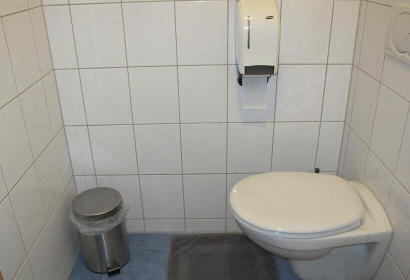 호스텔 Gasthaus Adler