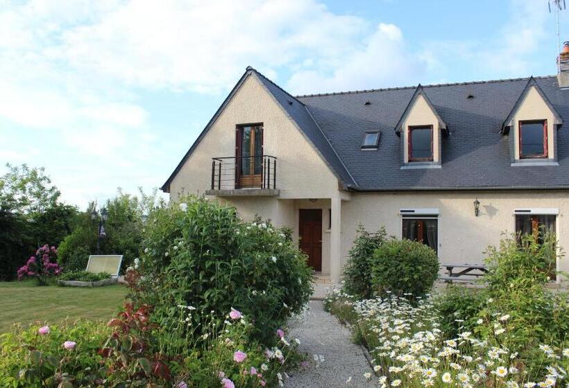 مبيت وإفطار La Trémouchère