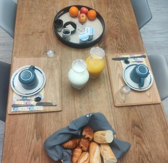 住宿加早餐  Les Goujatoux Chambre Sarlat