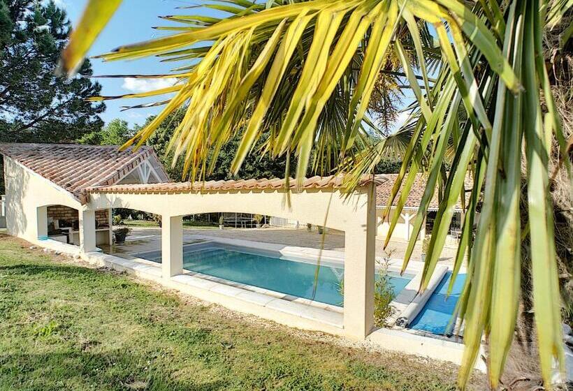 住宿加早餐  Les Goujatoux Chambre Sarlat