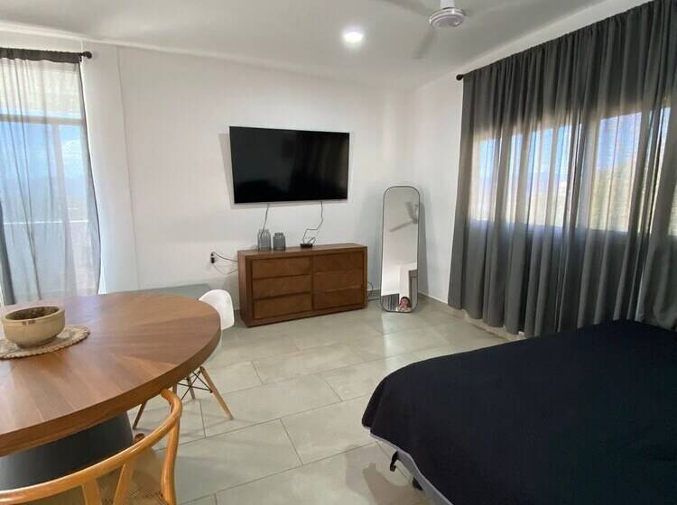 בית מלון כפרי Bungalows Punta Conejo