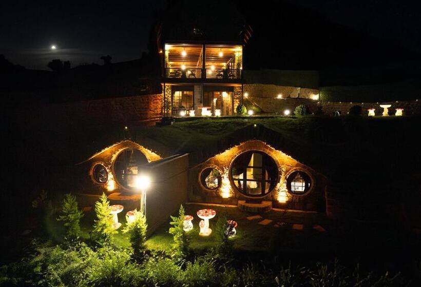בית מלון כפרי Hobbit Chalet