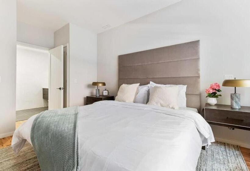 酒店 Luxury 3br Duplex W Private Patio In Upper East