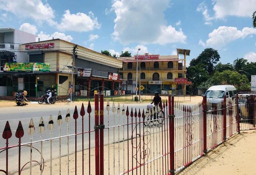 هتل Nallur Mylooran Arangam