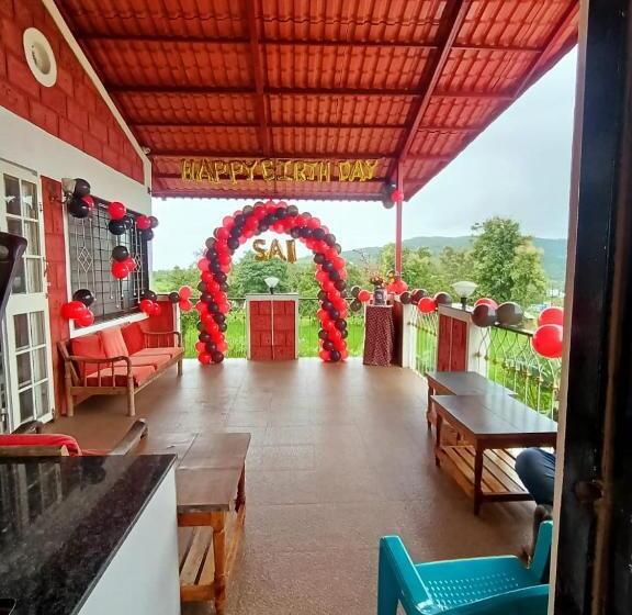 Отель Rajgadh Homestay In Farmhouse Nr Panhala
