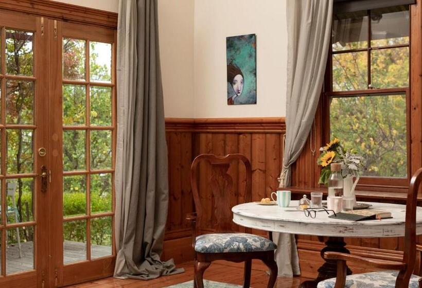 Отель Summerlands   Country Luxe