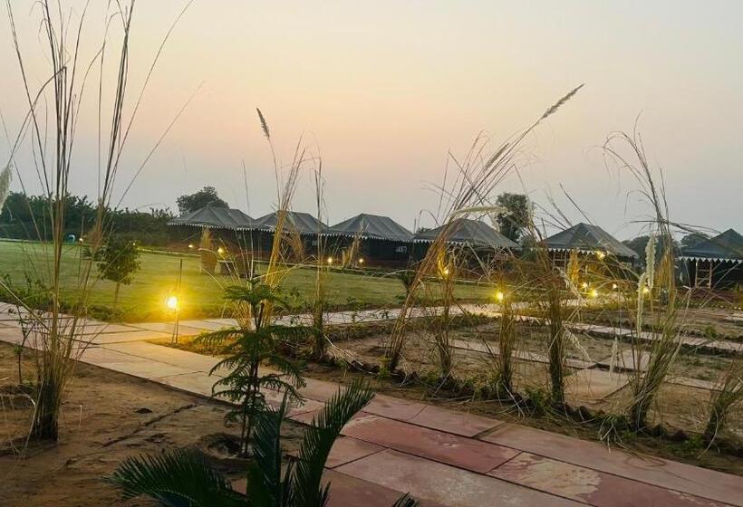 Pritampalace Resort