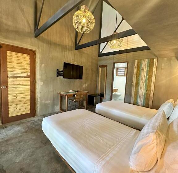 Salum Dive Resort