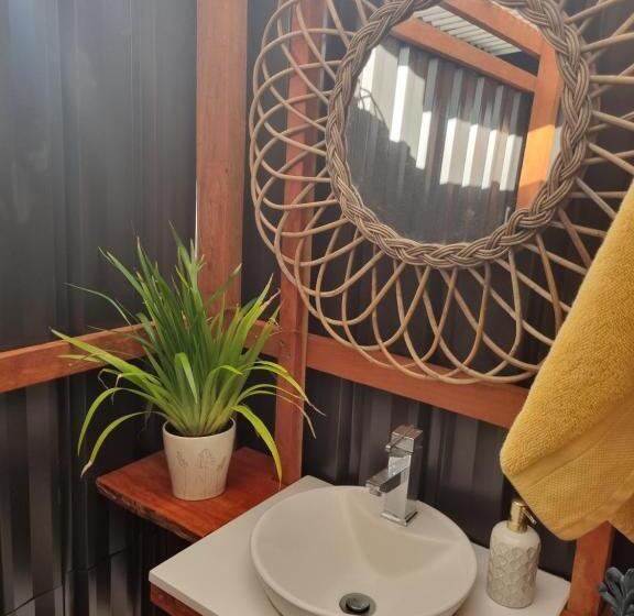 민박 Birdsong Retreat   A Bnb On Lamb Island