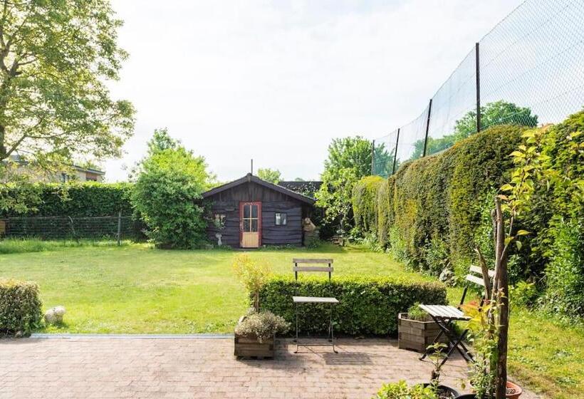 ベッドアンドブレックファースト Gastenverblijf In Belle Epoque Woning