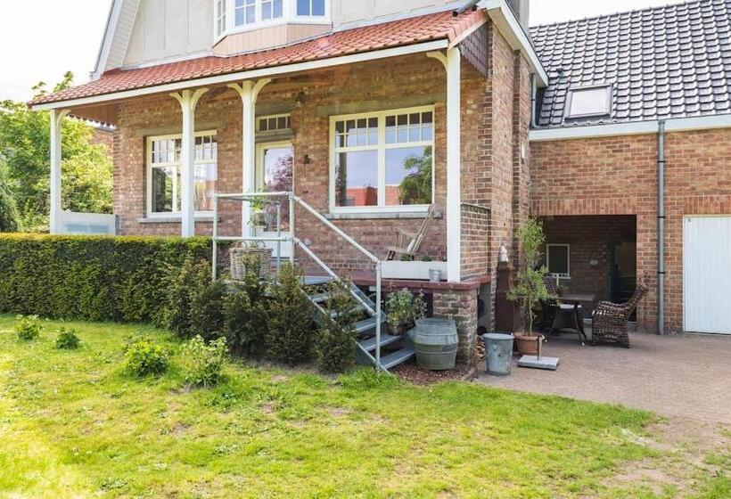 ベッドアンドブレックファースト Gastenverblijf In Belle Epoque Woning