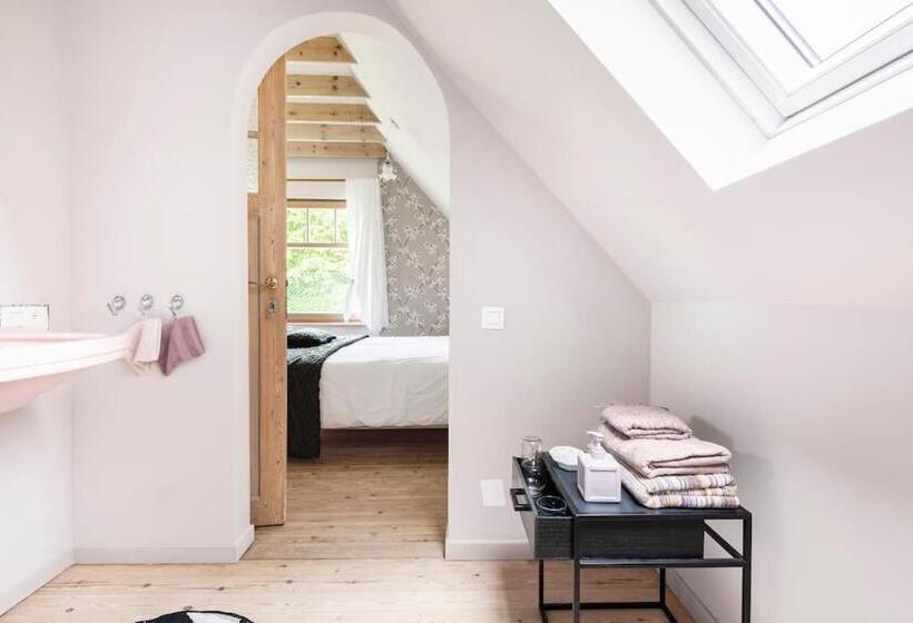 ベッドアンドブレックファースト Gastenverblijf In Belle Epoque Woning