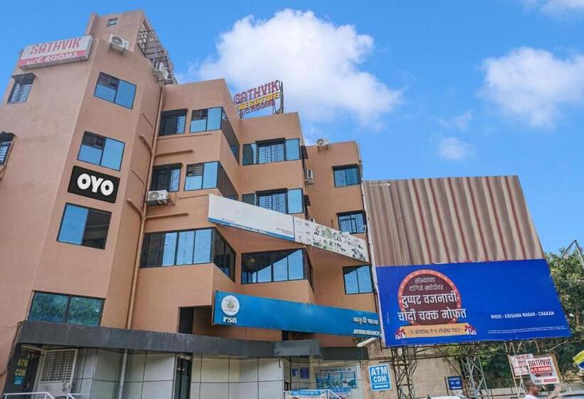 فندق Collection O Sathvik Executive