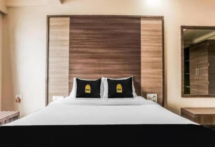 ホテル Mahadev Residency