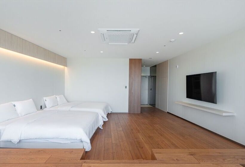 فندق Sharp & Flat
