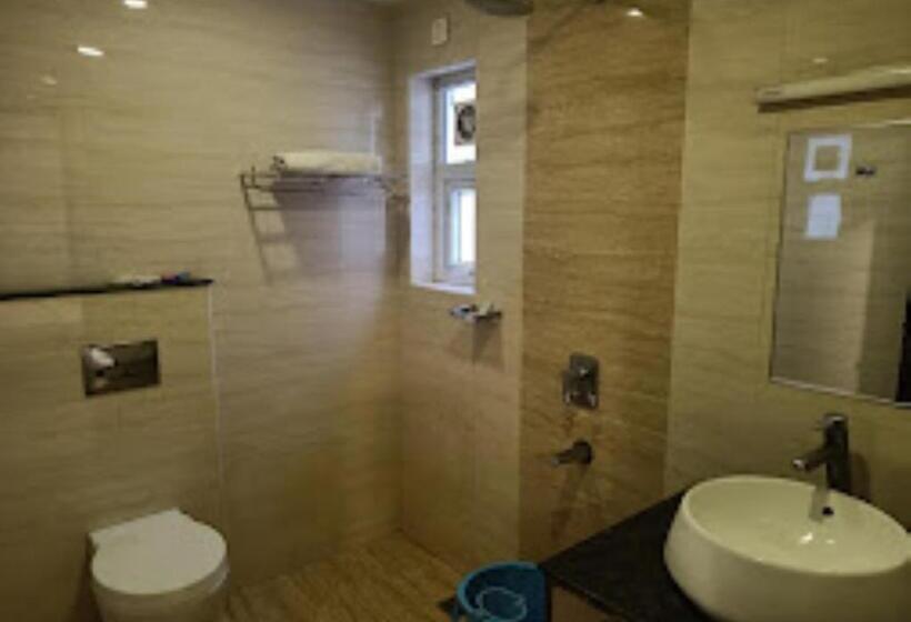 هتل The King S Park Residency Chennai