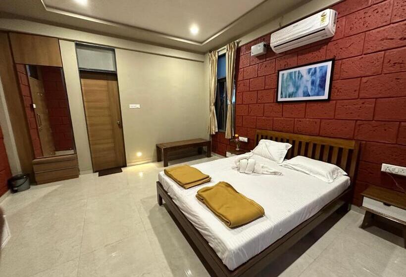 호텔 The Oasis Resort