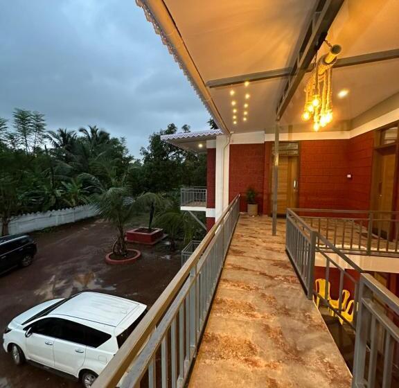 호텔 The Oasis Resort