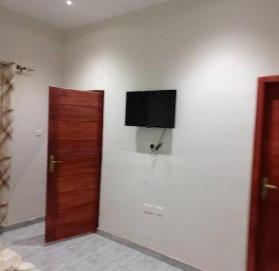 بنسيون 535 Events And Guest House