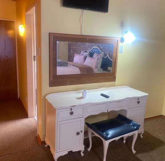 بنسيون Good Life Guest House In Orkney +27731671754