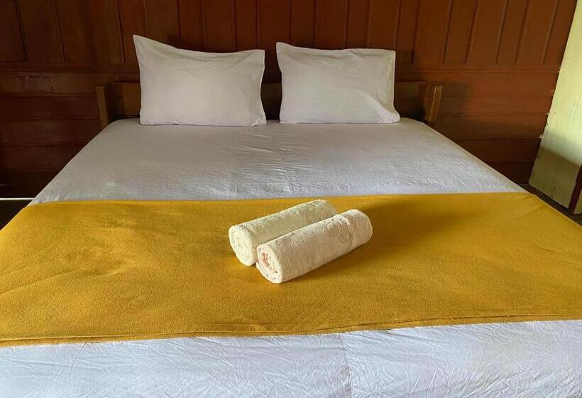 پانسیون Som O Guesthouse