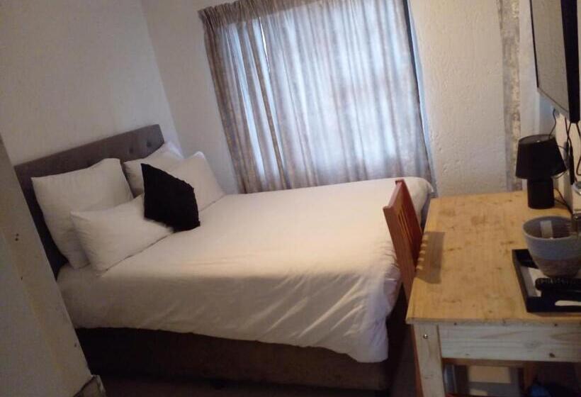 پانسیون Tshidiso Guesthouse