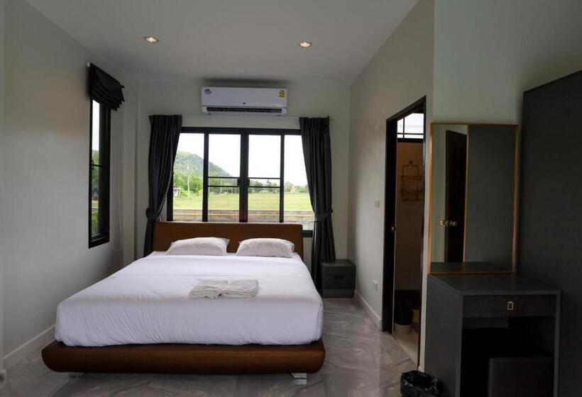 استراحتگاه La Vallee Khaoyai