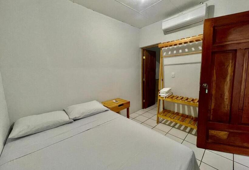 هاستل Hostal Namborus
