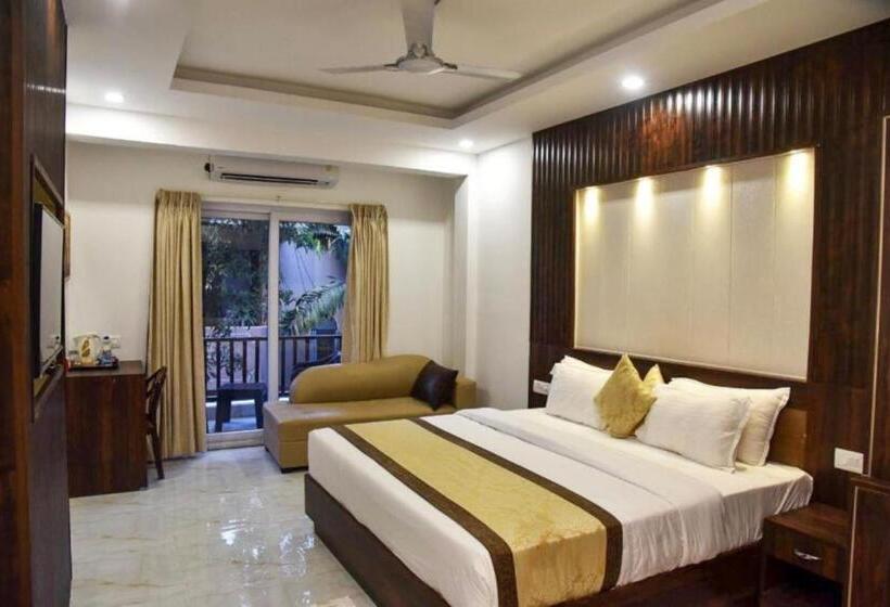 استراحتگاه De Falcon Beach Goa Candolim