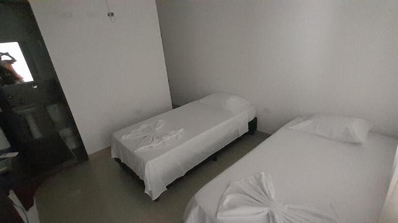 هتل Apartado Real