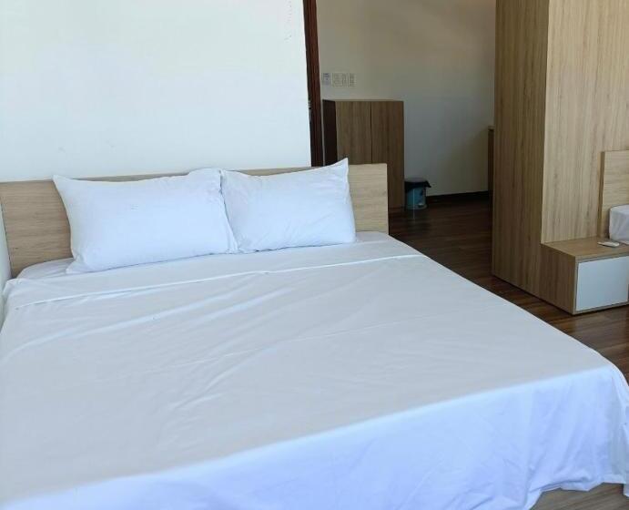 هتل Tree Homestay