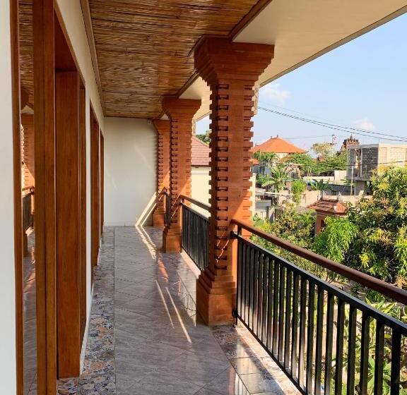 پانسیون Candra Loka Studio & Apartment By The Loka