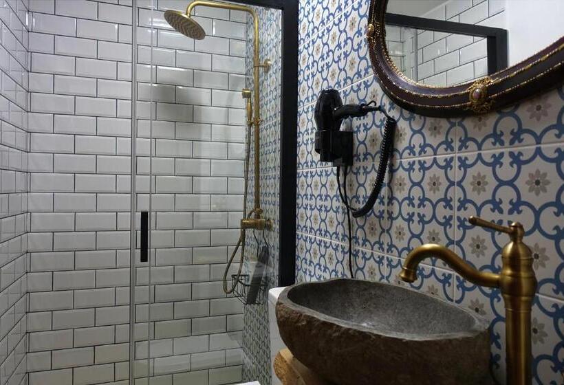 پانسیون Casia Guest House