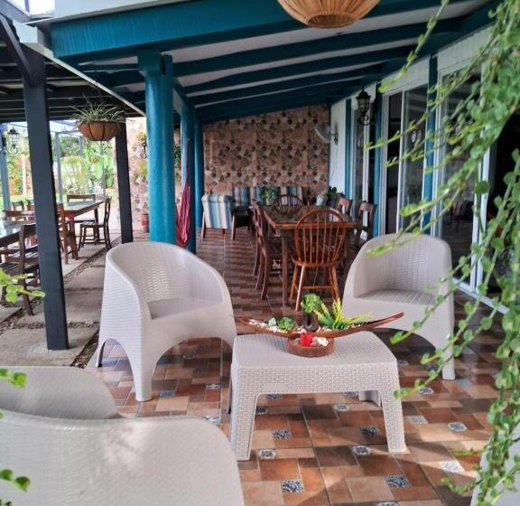 پانسیون Hostel Saltwater