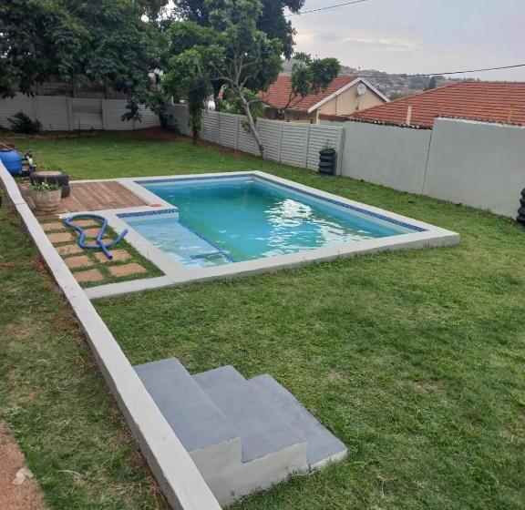 פנסיון Mpilo Guesthouse