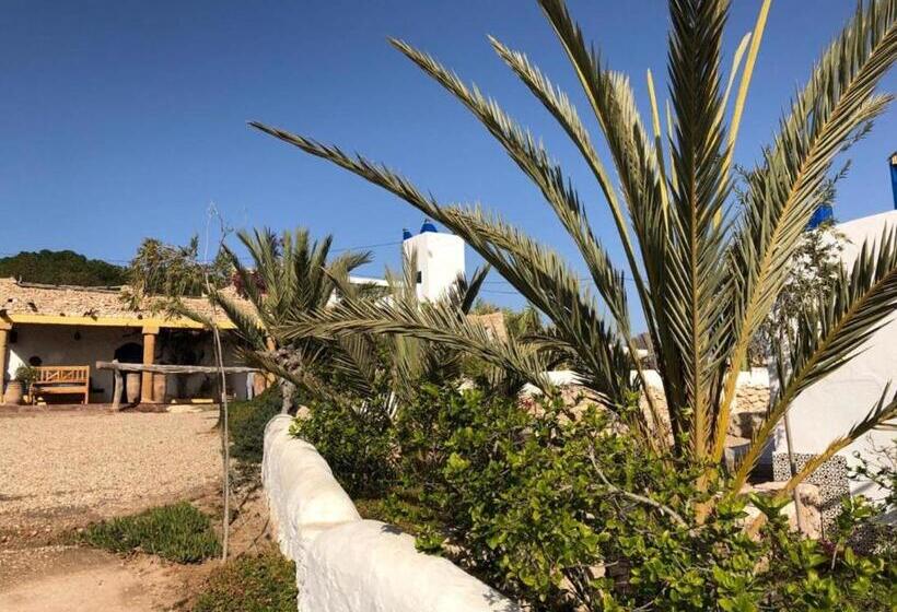 پانسیون Room In Guest Room   Room In Villa Lair De La Mer No0969