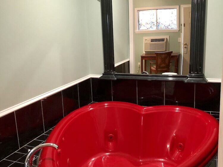 هتل Atlantis Inn   Tybee Island