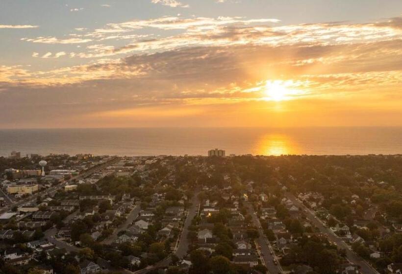 فندق Canalside Inn