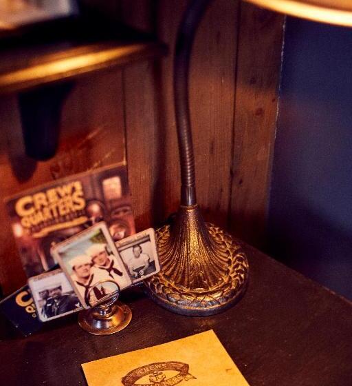 هتل Crew S Quarters Boarding House   Caters To Men