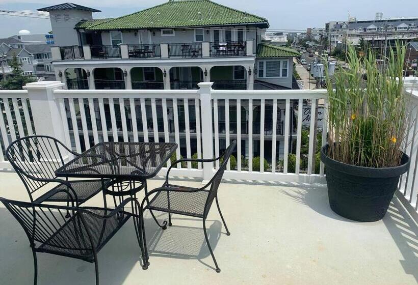 Отель Ocean Manor 1100 Inn