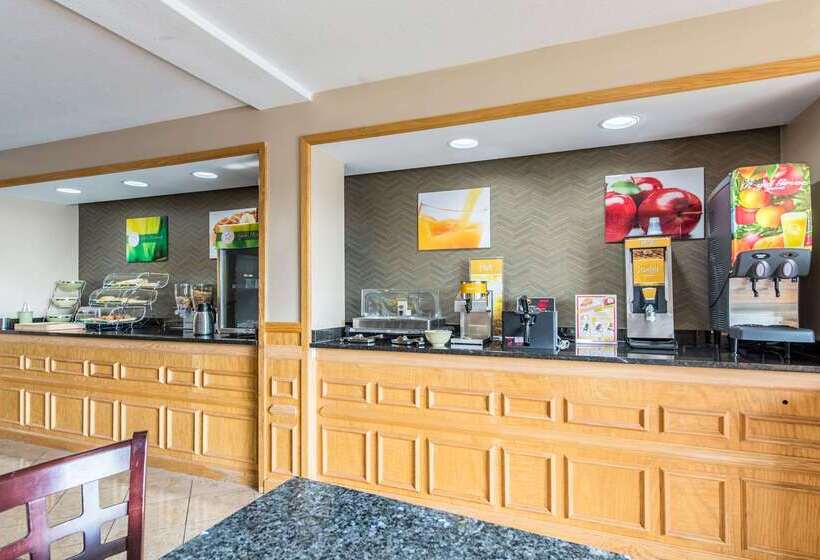 Отель Quality Inn & Suites University Area