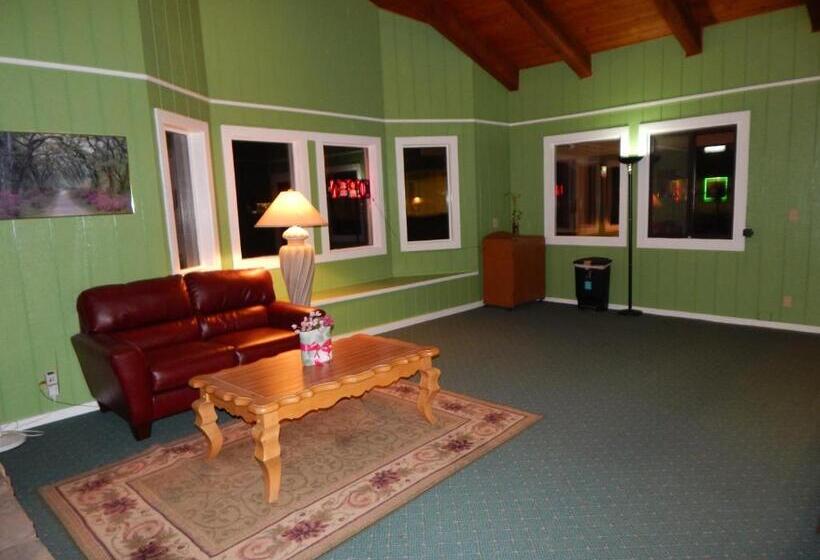 בית מלון כפרי Rancho California Inn Temecula