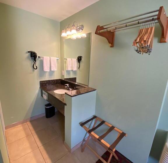 בית מלון כפרי Rancho California Inn Temecula