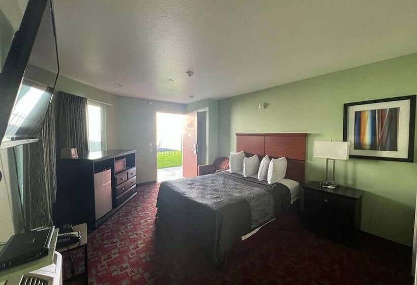 בית מלון כפרי Rancho California Inn Temecula