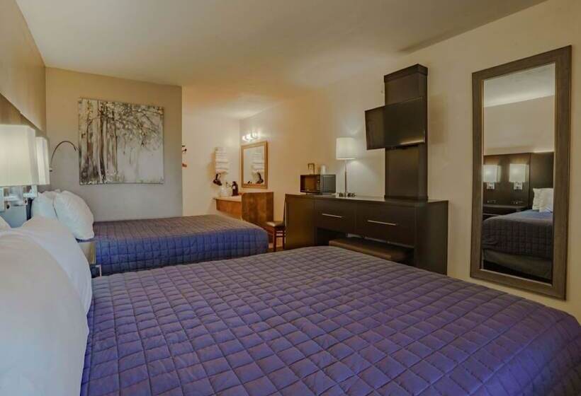 ホテル Shady Acre Inn And Suites