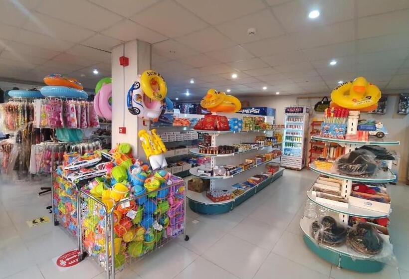 منتجع شاطئ الدولفين للإيواء السياحي